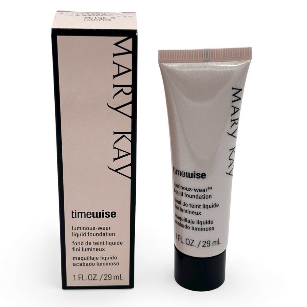 Mary Kay Timewise Luminous Wear Liquid Foundation in BEIGE 5 038709 (1 Fl. Oz.)